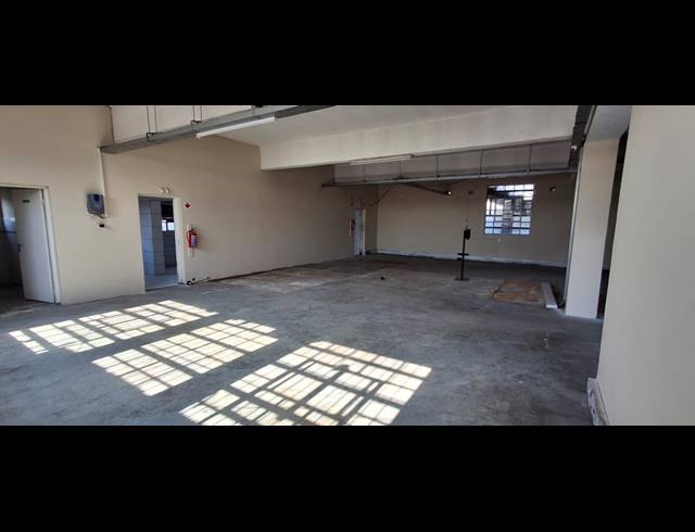 840M² BUILDING FOR SALE IN BENONI SOUTH
